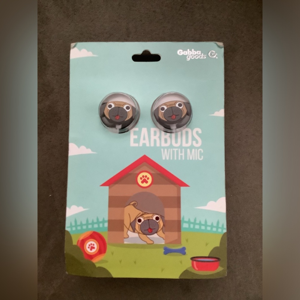 Gabba Goods Pug Themed Earbuds with a microphone🇺🇸